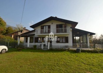 Facciata - Casa indipendente Frazione Lombarnero, 16, Canischio - foto 2