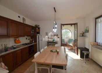 Cucina - Casa indipendente Frazione Lombarnero, 16, Canischio - foto 5