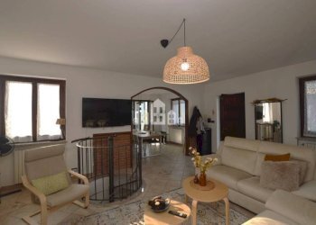 Salone - Casa indipendente Frazione Lombarnero, 16, Canischio - foto 11