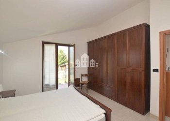 Camera da letto - Casa indipendente Frazione Lombarnero, 16, Canischio - foto 21