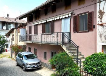 Facciata - Independent house Borgata Scarione, 4, Pavone Canavese - photo 1