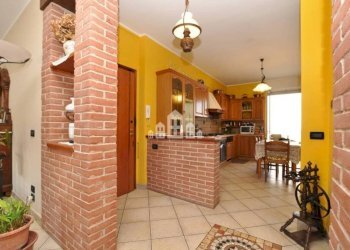 Cantina - Quadrilocale via Mazzini, 7, Cuorgnè - foto 1