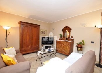 Salone - Quadrilocale via Mazzini, 7, Cuorgnè - foto 2