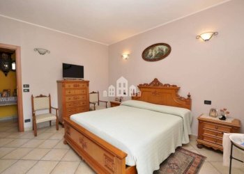 Camera da letto - Quadrilocale via Mazzini, 7, Cuorgnè - foto 21