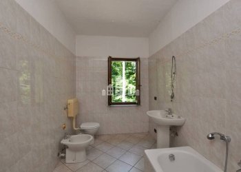 Bagno - Villa Località San Giuseppe, 27, Cuorgnè - photo 10