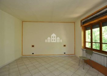 Camera da letto - Villa Località San Giuseppe, 27, Cuorgnè - photo 11