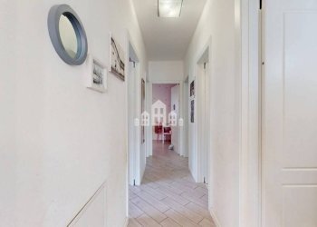 Corridoio - Independent house via Anna Frank, 12, Cuorgnè - photo 8