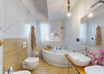 Bagno - Independent house via Anna Frank, 12, Cuorgnè - photo 9