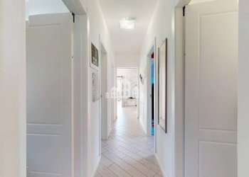 Corridoio - Independent house via Anna Frank, 12, Cuorgnè - photo 20