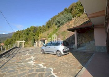 Cortile interno - Villa via Pratiglione, 24, Prascorsano - photo 7