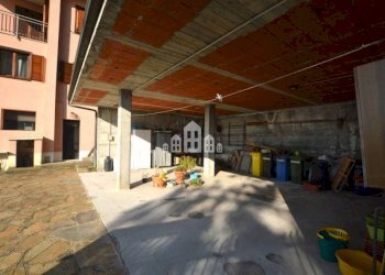 Cortile interno - Villa via Pratiglione, 24, Prascorsano - photo 44