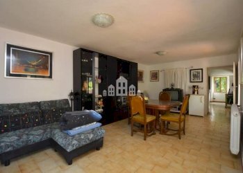 Salone - Casa indipendente Regione Monti, snc, Val di Chy - foto 6