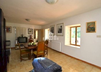 Salone - Casa indipendente Regione Monti, snc, Val di Chy - foto 7