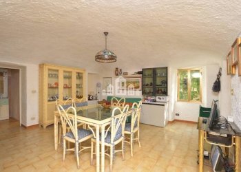 Salone - Casa indipendente Regione Monti, snc, Val di Chy - foto 10