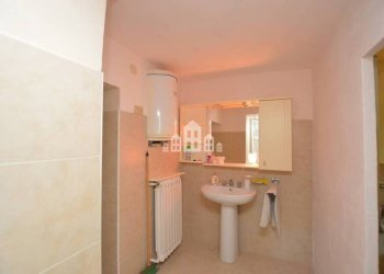 Bagno - Casa indipendente Regione Monti, snc, Val di Chy - foto 15