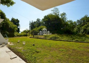 Giardino - Casa indipendente Regione Monti, snc, Val di Chy - foto 44