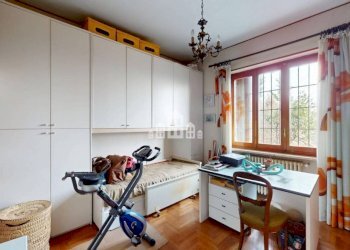 Camera da letto - Villa via Carlo Botta, 55/1, Castellamonte - photo 20