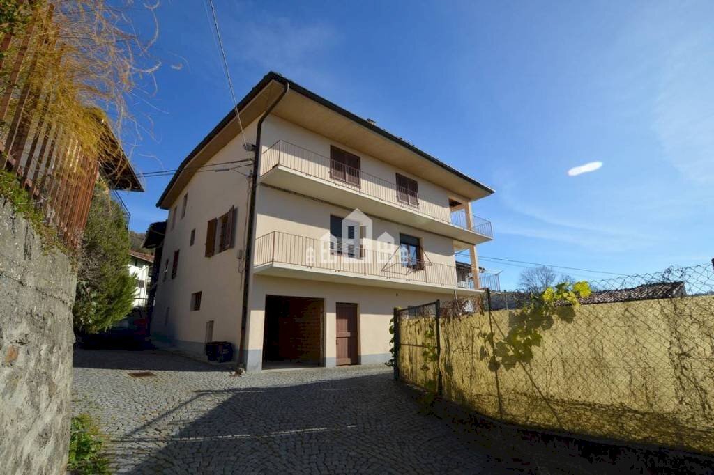 Facciata - Casa indipendente via Rua, 17, Val di Chy - foto 3