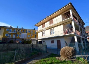 Facciata - Casa indipendente via Rua, 17, Val di Chy - foto 2
