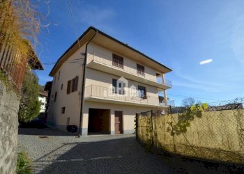 Facciata - Casa indipendente via Rua, 17, Val di Chy - foto 3