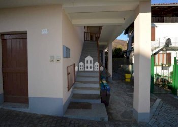 Ingresso - Casa indipendente via Rua, 17, Val di Chy - foto 10