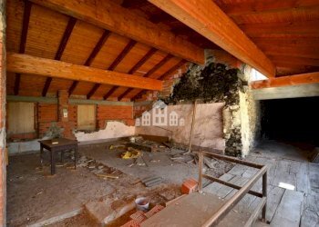 Stanza non arredata - Independent house via Giuseppe Mazzini, snc, Valchiusa - photo 17