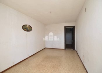 Stanza non arredata - Independent house Cascine Spina, 43, Castellamonte - photo 24