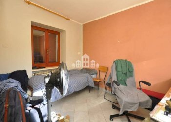 Veranda - Trilocale piazza Monte Grappa, 14, Cuorgnè - foto 10