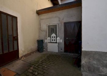 Cortile interno - Trilocale piazza Monte Grappa, 14, Cuorgnè - foto 15