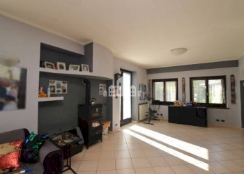 Salone - Casa indipendente Frazione Braida, 22, Canischio - foto 34