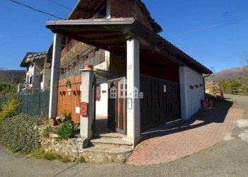 Facciata - Casa indipendente Frazione Braida, 22, Canischio - foto 41