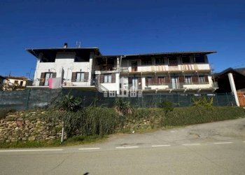 Facciata - Casa indipendente Frazione Braida, 22, Canischio - foto 43