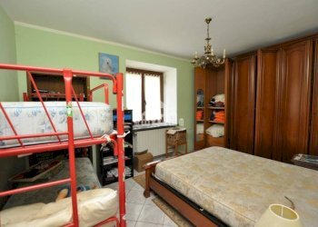 Camera da letto - Casa indipendente frazione Casetti, 60, Locana - foto 13