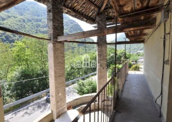 Balcone - Casa indipendente frazione Casetti, 60, Locana - foto 24