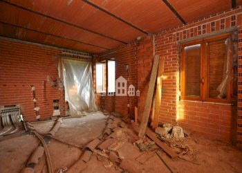 Stanza non arredata - Independent house Frazione Sant'Antonio, 132/4, Castellamonte - photo 20