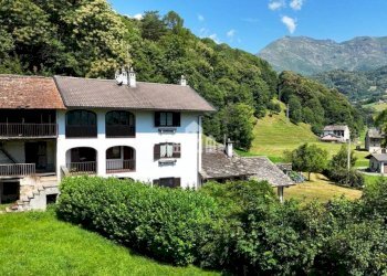 Vista - Independent house via rueglio, snc, Valchiusa - photo 3