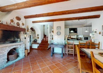 Salone - Independent house via rueglio, snc, Valchiusa - photo 8