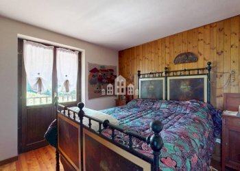 Camera da letto - Independent house via rueglio, snc, Valchiusa - photo 18