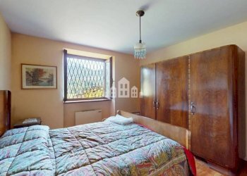 Camera da letto - Independent house via rueglio, snc, Valchiusa - photo 21