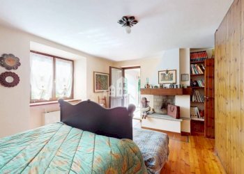 Camera da letto - Independent house via rueglio, snc, Valchiusa - photo 25