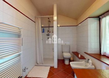 Bagno - Independent house via rueglio, snc, Valchiusa - photo 30