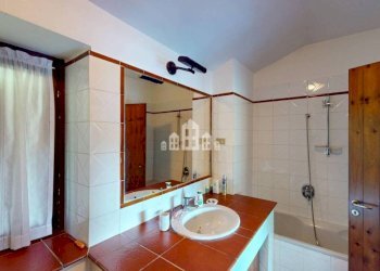 Bagno - Independent house via rueglio, snc, Valchiusa - photo 31