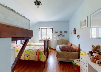 Camera da letto - Independent house via rueglio, snc, Valchiusa - photo 32