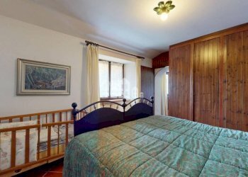 Camera da letto - Independent house via rueglio, snc, Valchiusa - photo 35