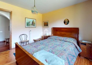 Camera da letto - Independent house via rueglio, snc, Valchiusa - photo 36