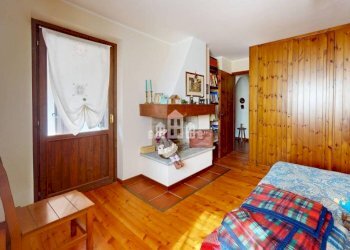 Camera da letto - Independent house via rueglio, snc, Valchiusa - photo 37