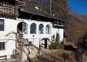 Facciata - Independent house strada della colla, 12, Valchiusa - photo 1