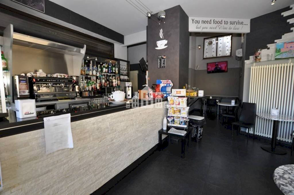 Interno non residenziale - Bar Tavola Calda - Fredda via Don Cibrario, 7, Cuorgnè - foto 1
