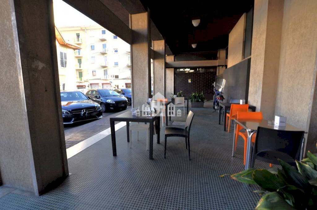 Interno non residenziale - Bar Tavola Calda - Fredda via Don Cibrario, 7, Cuorgnè - foto 3