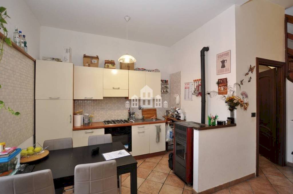 Cucina - Two-room apartment piazza Guglielmo Marconi, 6, Salassa - photo 2